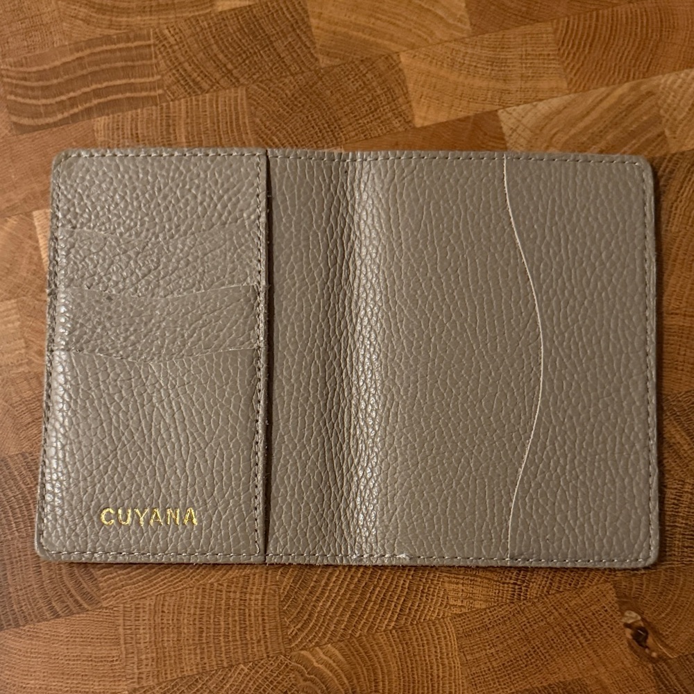 Cuyana Gray Leather Passport and Card Holder